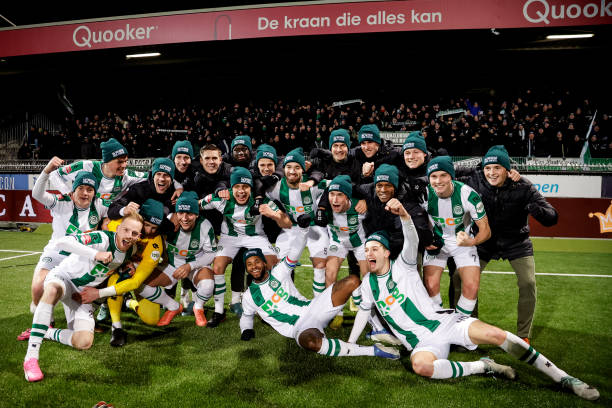 球迷们对国 球迷们对国